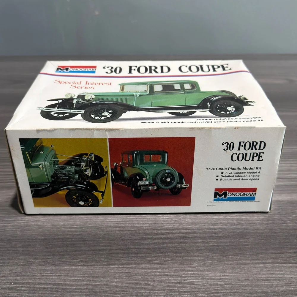 Monogram 30 Ford Coupe 1/24 Scale Plastic Model Kit Special Interest Series 7551